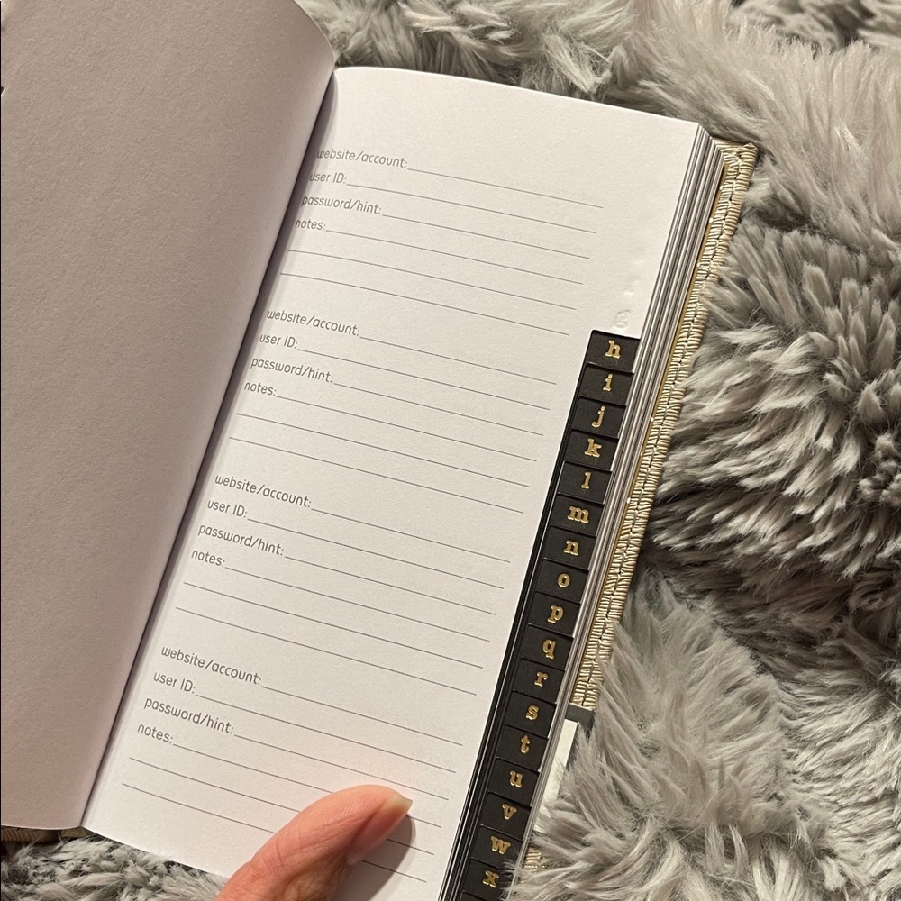 Password Keeper Notebook - Picture 3 of 4